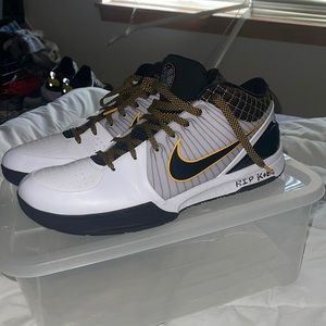 EXCLUSIVE KOBE 4’s NEVER WORN